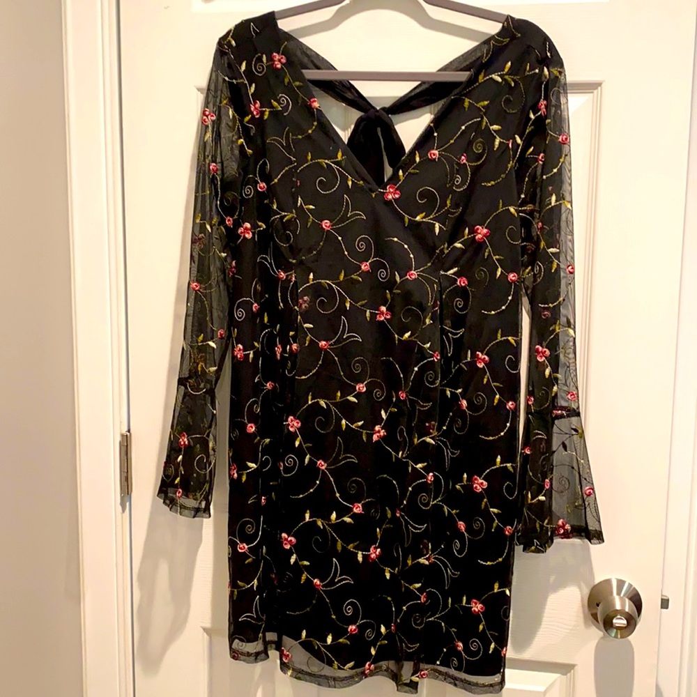 BCBG black dress size small, Sheer sleeves